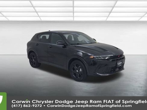 Used 2024 Dodge Hornet R/T Plus w/ Tech Pack Plus w/o Parking image 4