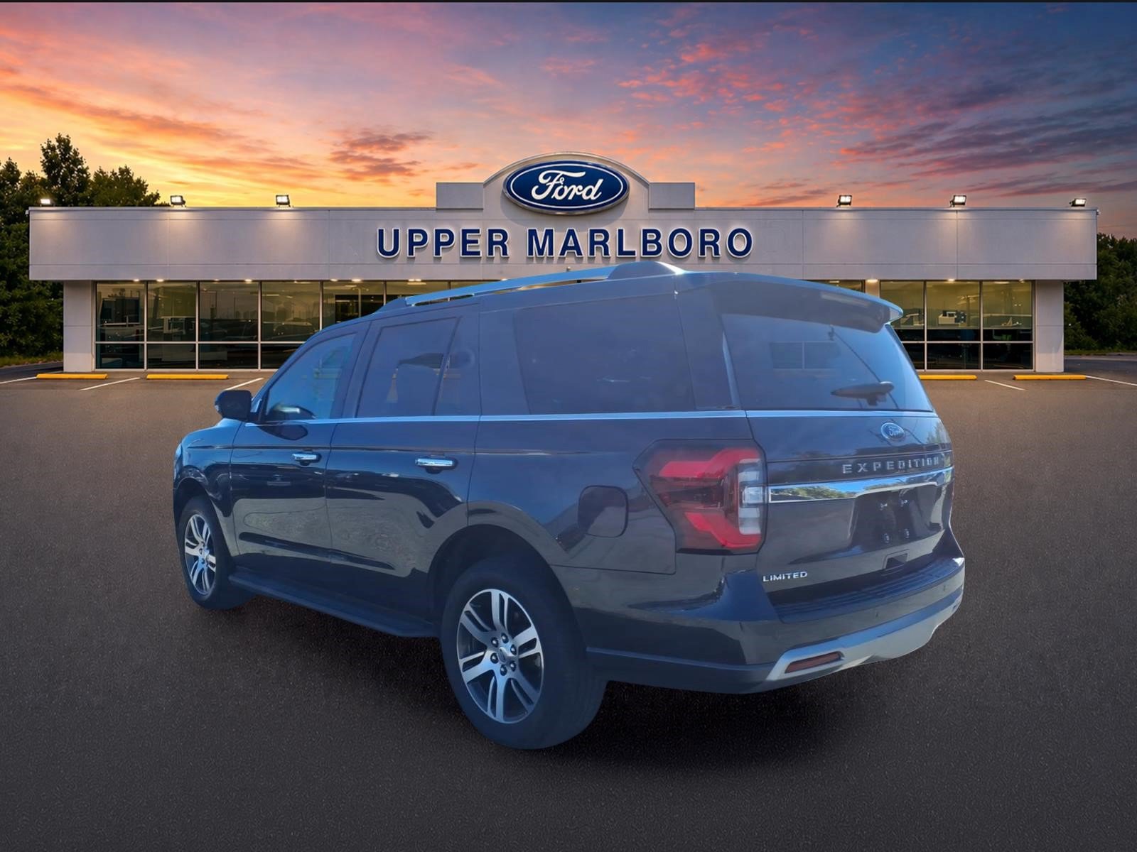 Certified 2024 Ford Expedition Limited AWD/4WD image 6