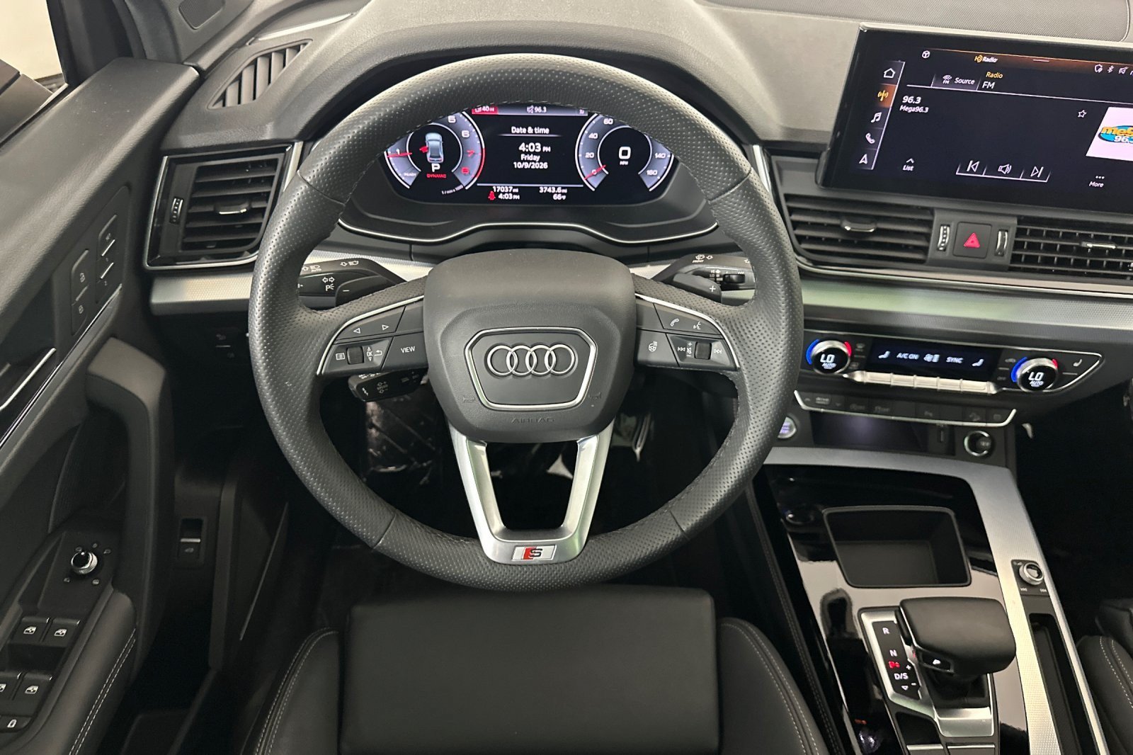 Used 2024 Audi Q5 2.0T Premium Plus w/ Premium Plus Package AWD/4WD image 13
