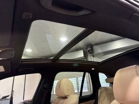Used 2021 BMW X5 xDrive40i w/ M Sport Package AWD/4WD image 28