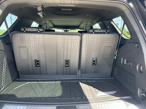 New 2026 Chevrolet Tahoe Z71 w/ Z71 Off-Road Package AWD/4WD image 12