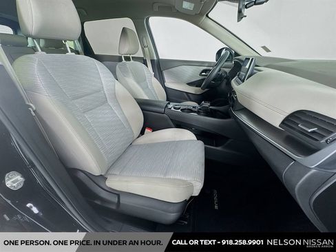 Used 2023 Nissan Rogue SV AWD/4WD image 26