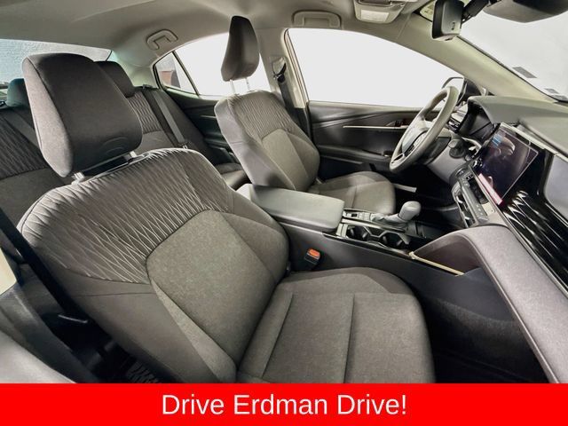 Used 2026 Toyota Camry LE w/ Convenience Package FWD image 24