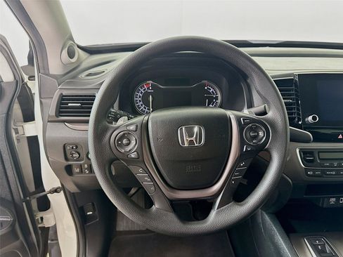 Used 2022 Honda Ridgeline Sport image 17
