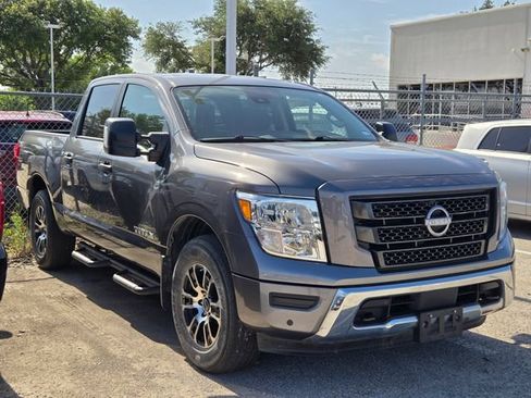 Used 2023 Nissan Titan SV w/ SV Convenience Package AWD/4WD image 1
