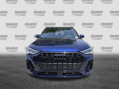 Certified 2025 Audi Q3 2.0T Premium w/ Convenience Package AWD/4WD image 3