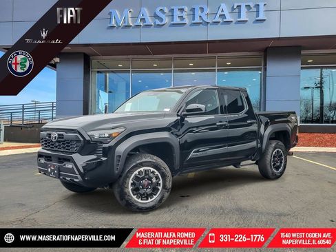 Used 2025 Toyota Tacoma TRD Off-Road AWD/4WD image 1
