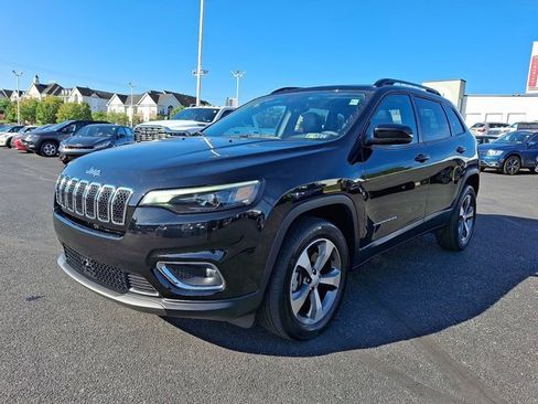 Used 2022 Jeep Cherokee Limited image 3
