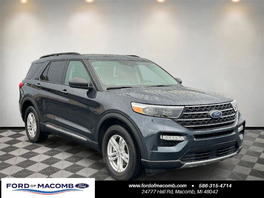 Certified 2023 Ford Explorer XLT w/ Equipment Group 202A AWD/4WD image 1