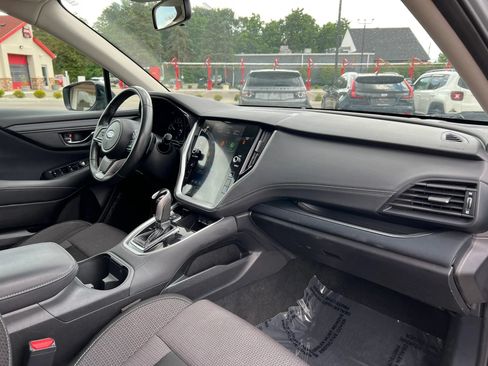 Used 2023 Subaru Outback Premium AWD/4WD image 18
