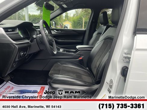 Used 2024 Jeep Grand Cherokee Altitude image 15