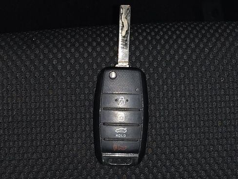 Used 2019 Kia Optima LX FWD image 32
