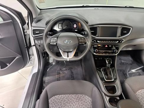 Used 2018 Hyundai Ioniq Blue FWD image 14