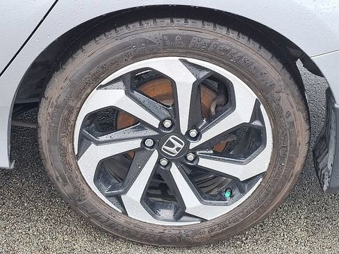 Used 2017 Honda Accord EX-L image 31
