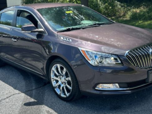 Used 2014 Buick LaCrosse Premium w/ Driver Confidence Package FWD image 2