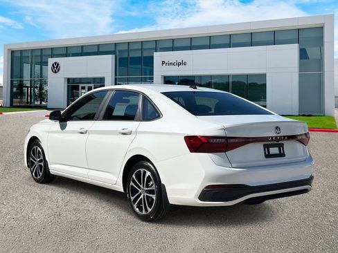 New 2025 Volkswagen Jetta Sport image 4