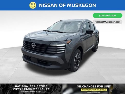 New 2026 Nissan Kicks SV w/ SV Premium Package image 3