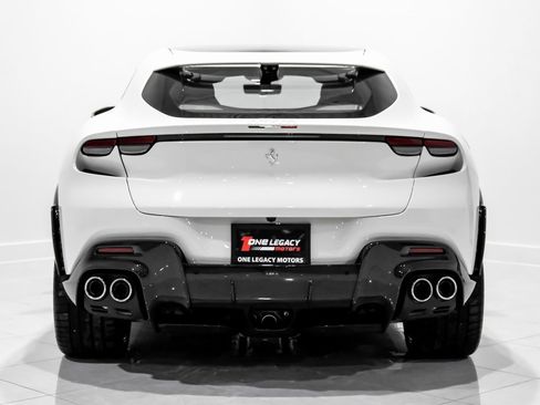 Used 2025 Ferrari Purosangue image 8
