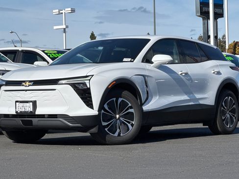 Used 2026 Chevrolet Blazer EV LT image 9