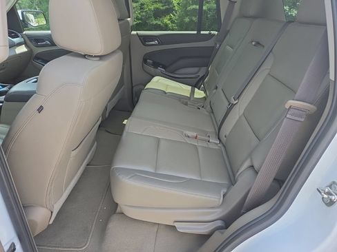 Used 2019 Chevrolet Tahoe LT RWD image 5