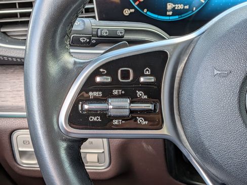 Used 2022 Mercedes-Benz GLS 450 4MATIC w/ AMG Line Exterior image 15