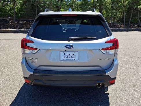 Used 2023 Subaru Forester Limited AWD/4WD image 8