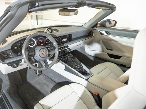 Certified 2024 Porsche 911 Carrera 4S AWD/4WD image 4