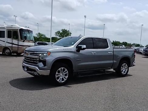 Used 2024 Chevrolet Silverado 1500 LTZ w/ LTZ Convenience Package II image 4