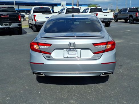 Used 2021 Honda Accord Sport image 4