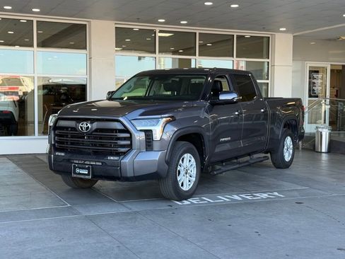 Used 2022 Toyota Tundra SR5 image 2