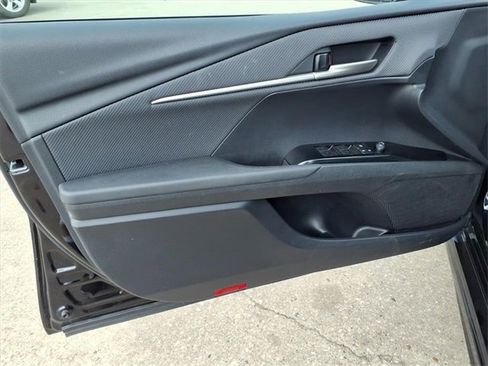 Used 2025 Toyota Camry SE image 20