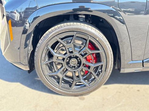 New 2026 BMW XM Label Red image 15