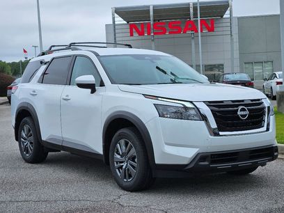 New 2025 Nissan Pathfinder SV