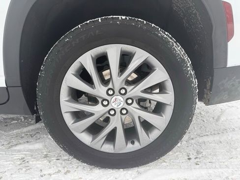 Used 2025 Buick Enclave Preferred image 15