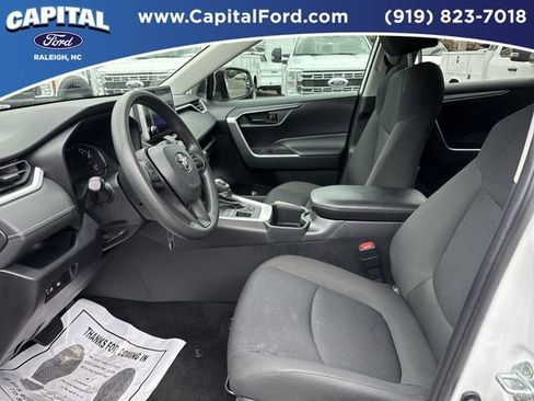 Used 2024 Toyota RAV4 LE image 17