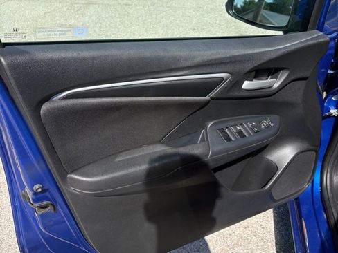Used 2018 Honda Fit LX image 10