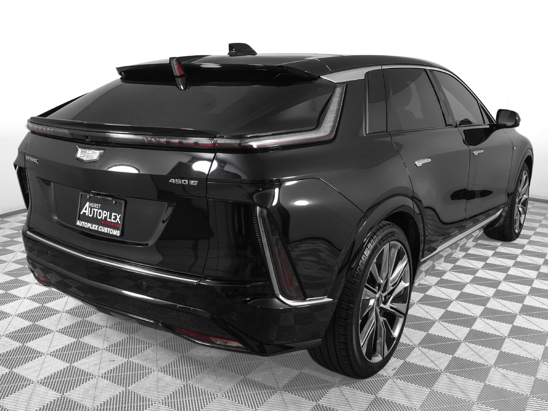 Used 2023 Cadillac Lyriq 2WD image 4