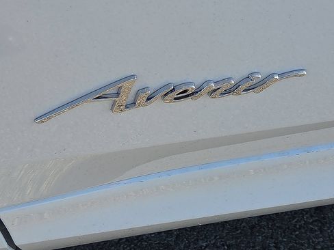 New 2026 Buick Envista Avenir FWD image 8