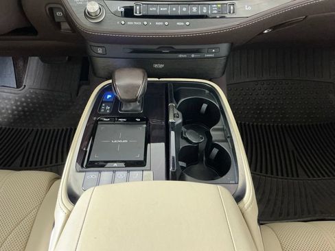 Used 2019 Lexus LS 500 w/ Interior Upgrade Package RWD image 13