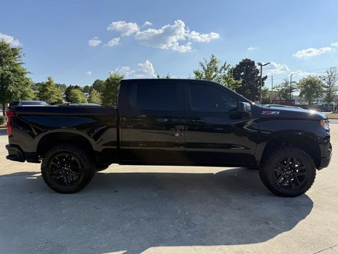 Used 2025 Chevrolet Silverado 1500 LT Trail Boss w/ Convenience Package II AWD/4WD image 6