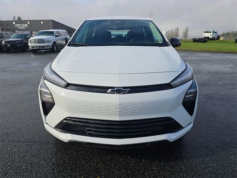 New 2027 Chevrolet Bolt LT image 8