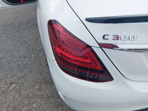Used 2019 Mercedes-Benz C 300 4MATIC Sedan image 36