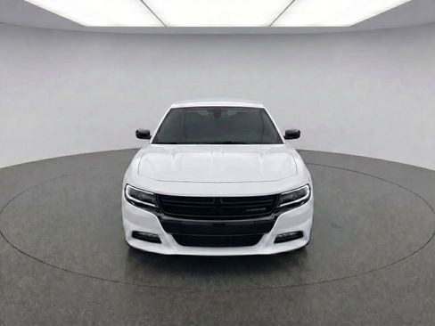 Used 2018 Dodge Charger R/T w/ Blacktop Package RWD image 7