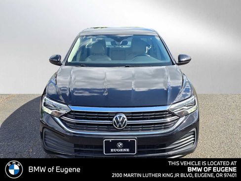 Used 2022 Volkswagen Jetta SE FWD image 8
