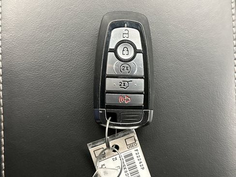 Used 2023 Ford Explorer XLT w/ Equipment Group 202A AWD/4WD image 20