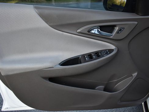 Used 2020 Chevrolet Malibu LS image 14