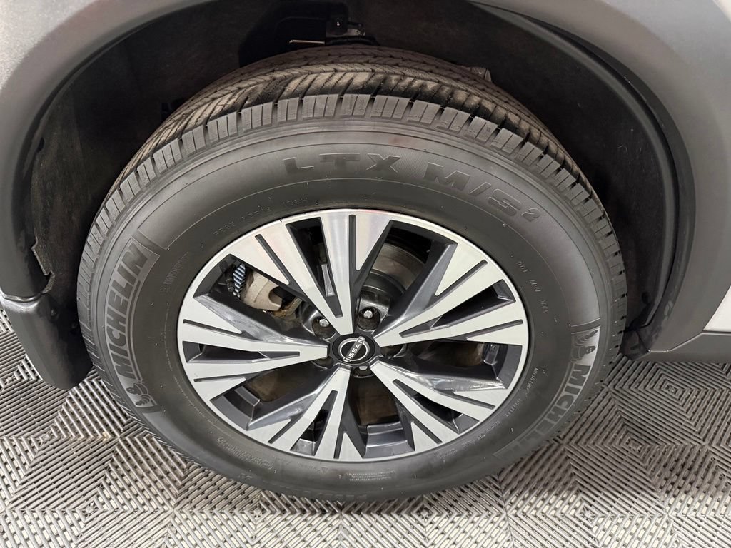 Used 2022 Nissan Rogue SV FWD image 19