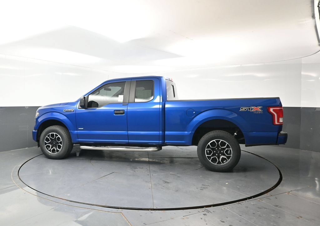 Used 2017 Ford F150 XL w/ Equipment Group 101A Mid AWD/4WD image 8