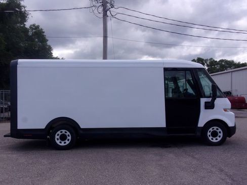 Used 2024 Chevrolet Brightdrop 600 w/ Battery Pack, Max Range AWD/4WD image 7