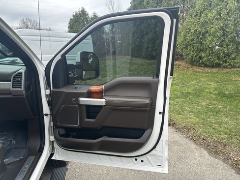 Used 2019 Ford F250 King Ranch w/ King Ranch Ultimate Package image 27